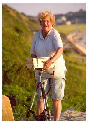 anne sieling with outdoor painting gear